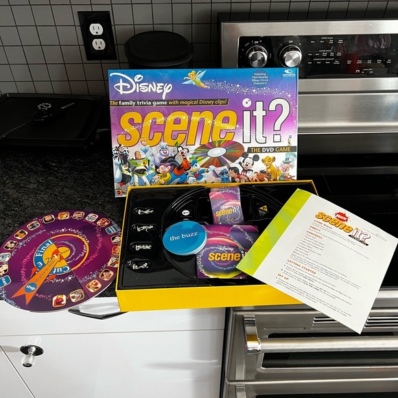 2004 1st edition original Mattel Disney Scene It DVD Board Game complete - Picture 4 of 5